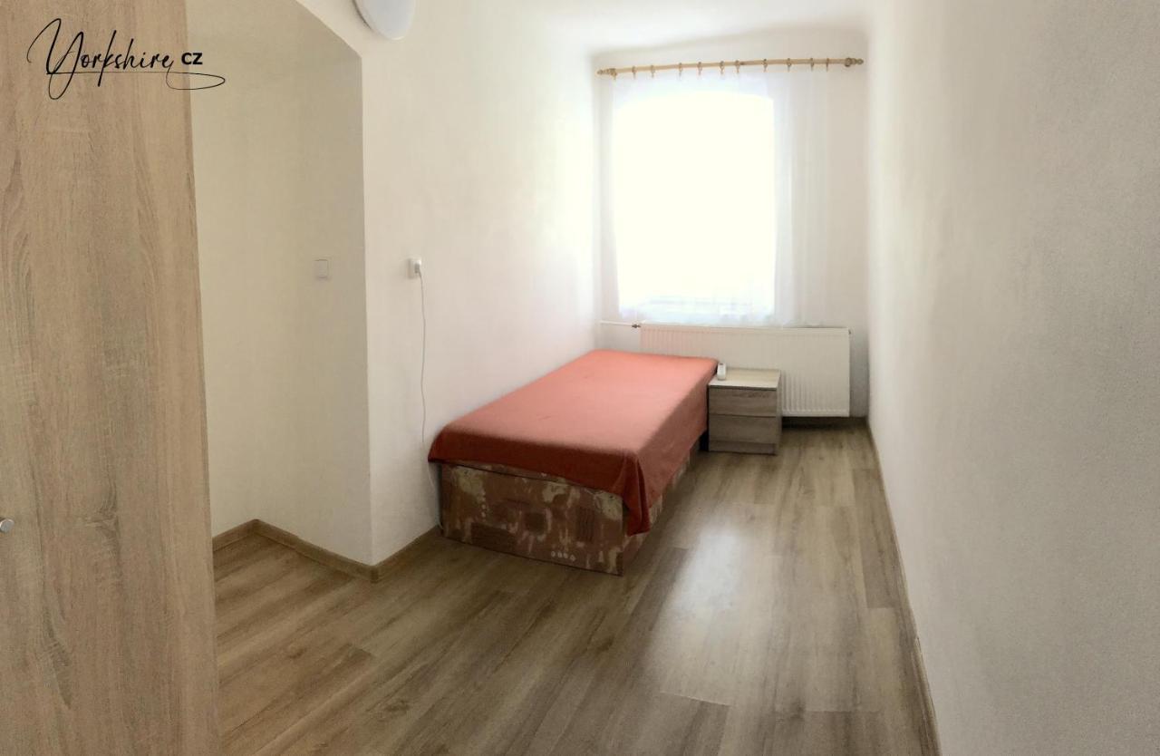 Apartment Yorkshire Bujanov エクステリア 写真