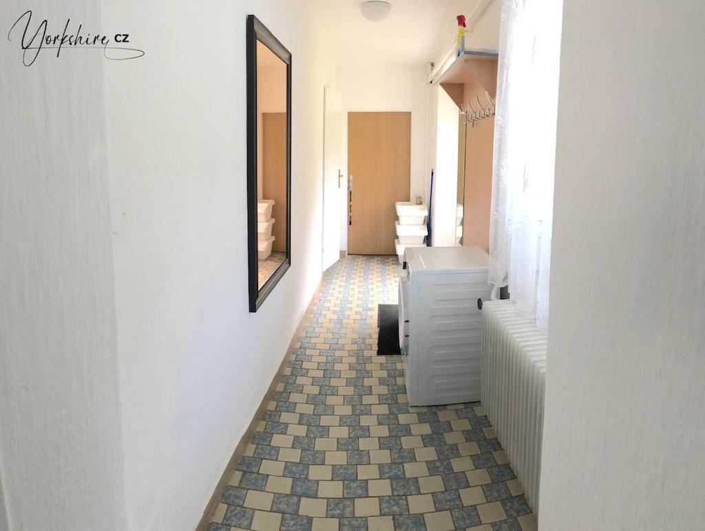 Apartment Yorkshire Bujanov エクステリア 写真